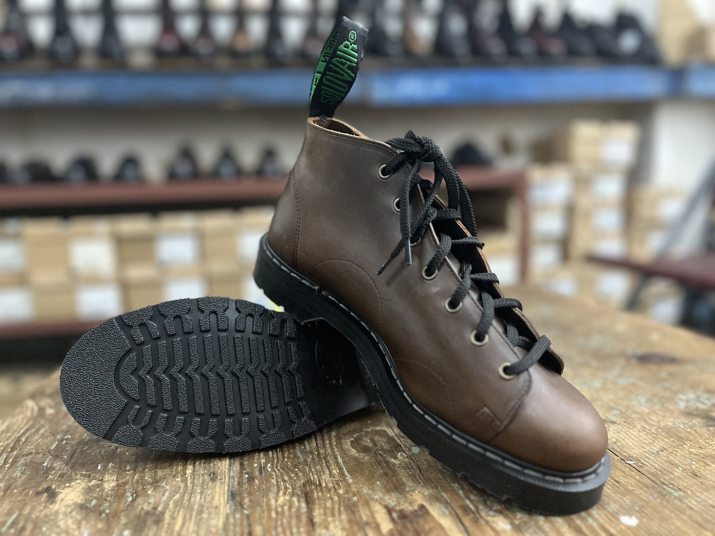 SOLOVAIR  -7 Eye Monkey Boot - Gaucho Crazy Horse - Size 8