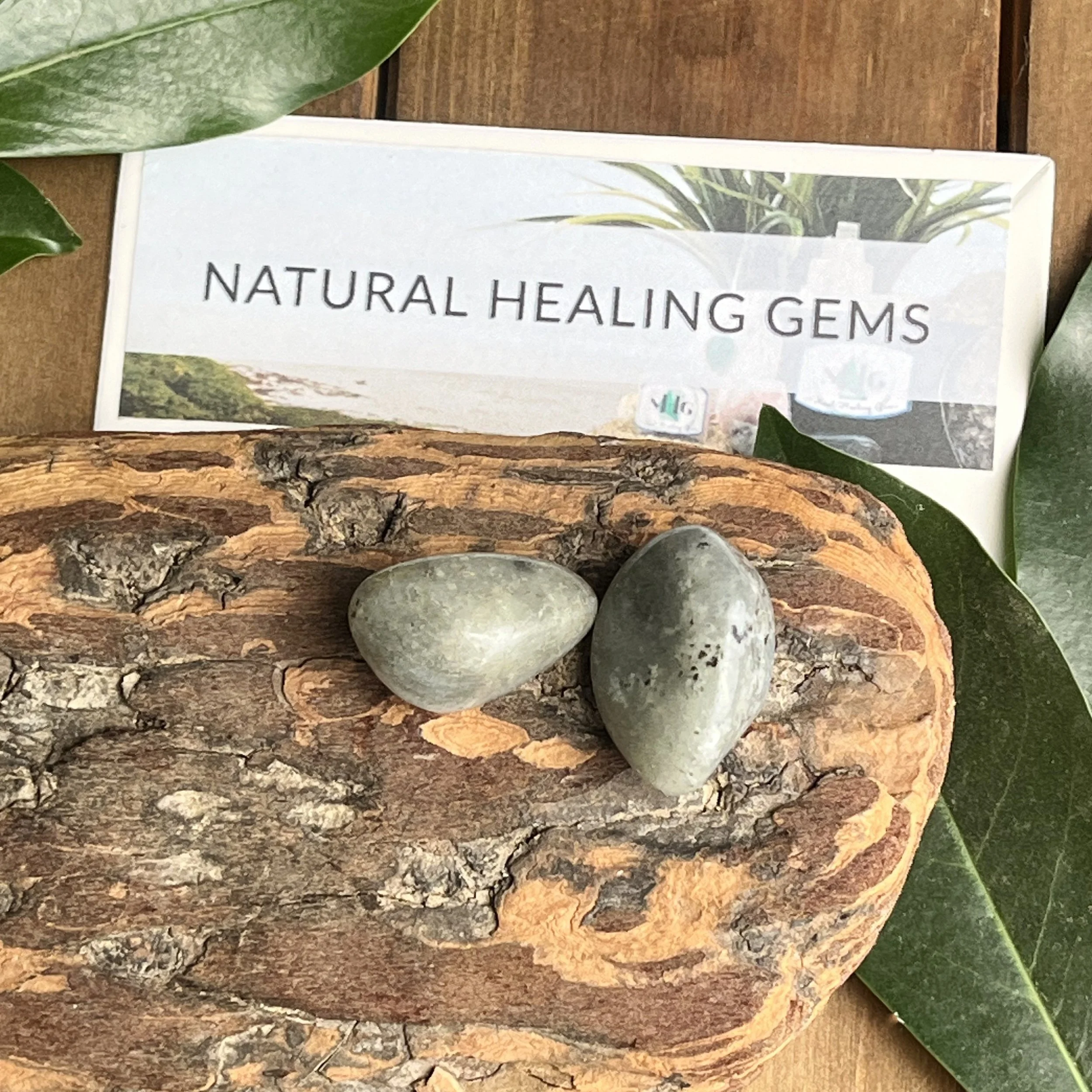 Labradorite healing gemstones