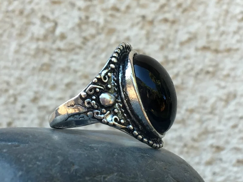 big black gemstone ring