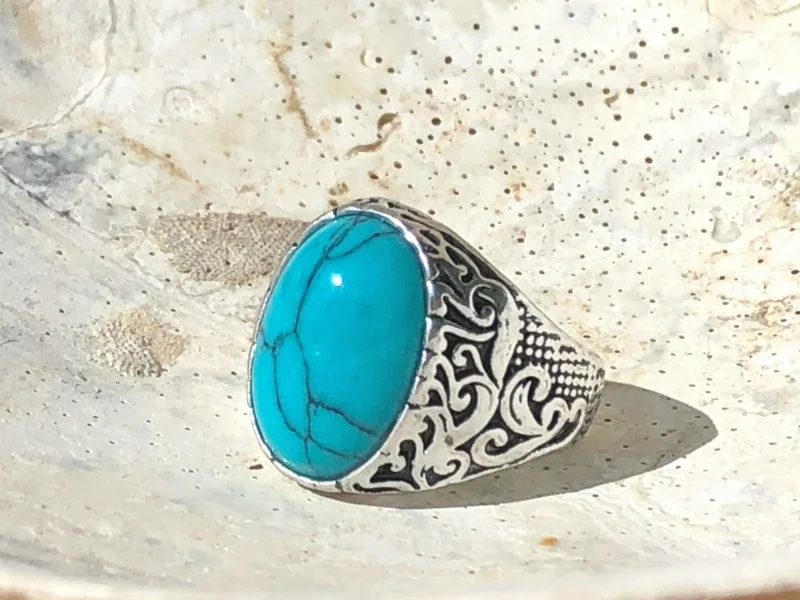 Turquoise-Howlite blue gemstone ring 'Loyal Royal'