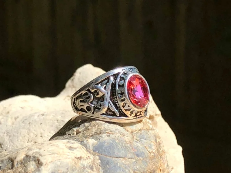 men's pink crystal class ring 10.5