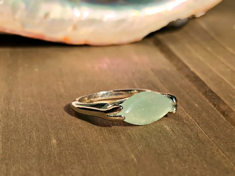 green gemstone ring size 5