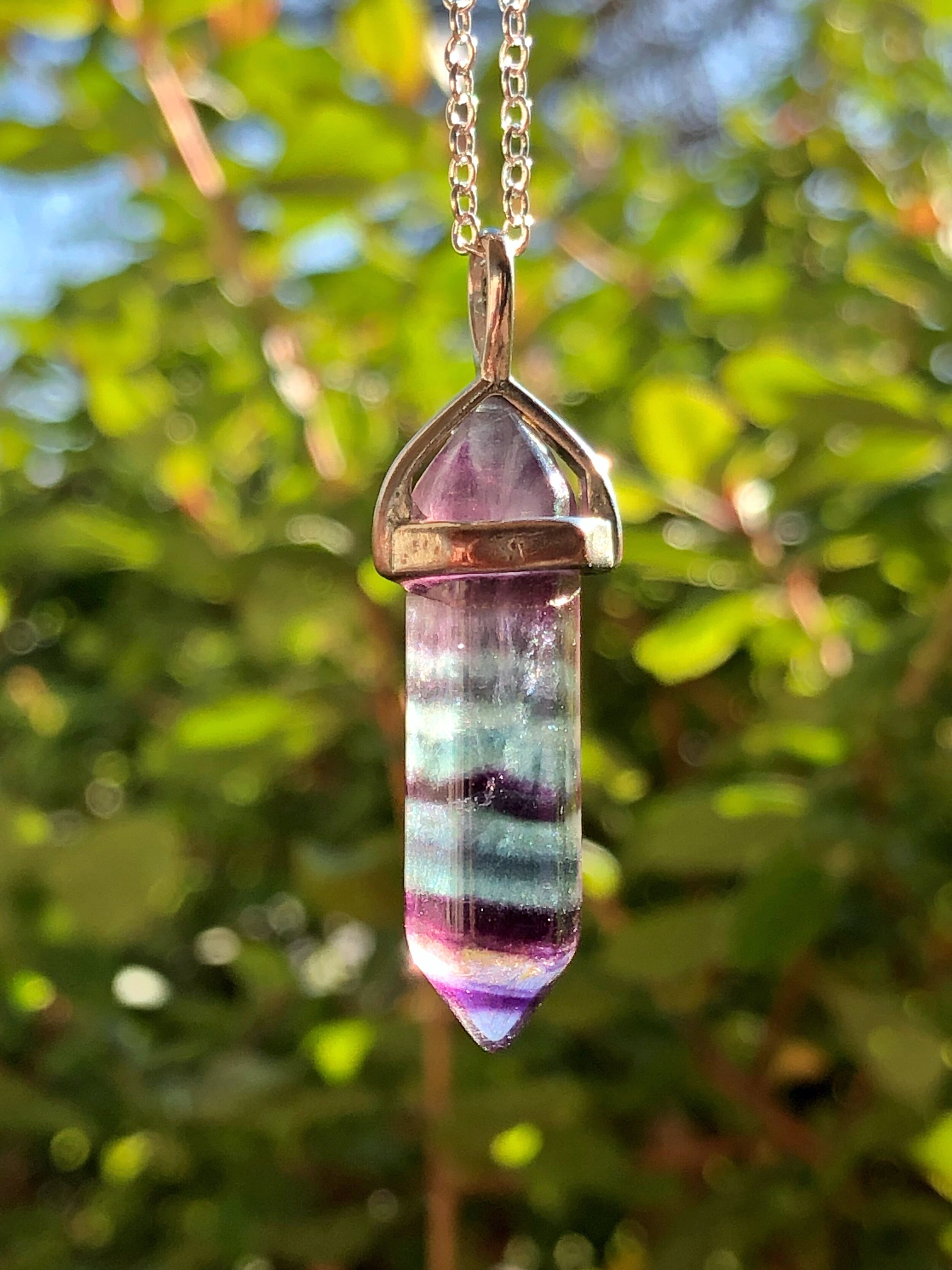 DUOVEKT Real Natural Rainbow Fluorite Crystal Pendant Jewelry for Woman Lady Man 36x22x10mm Water Drop Purple Beads Silver Stone AAAA 