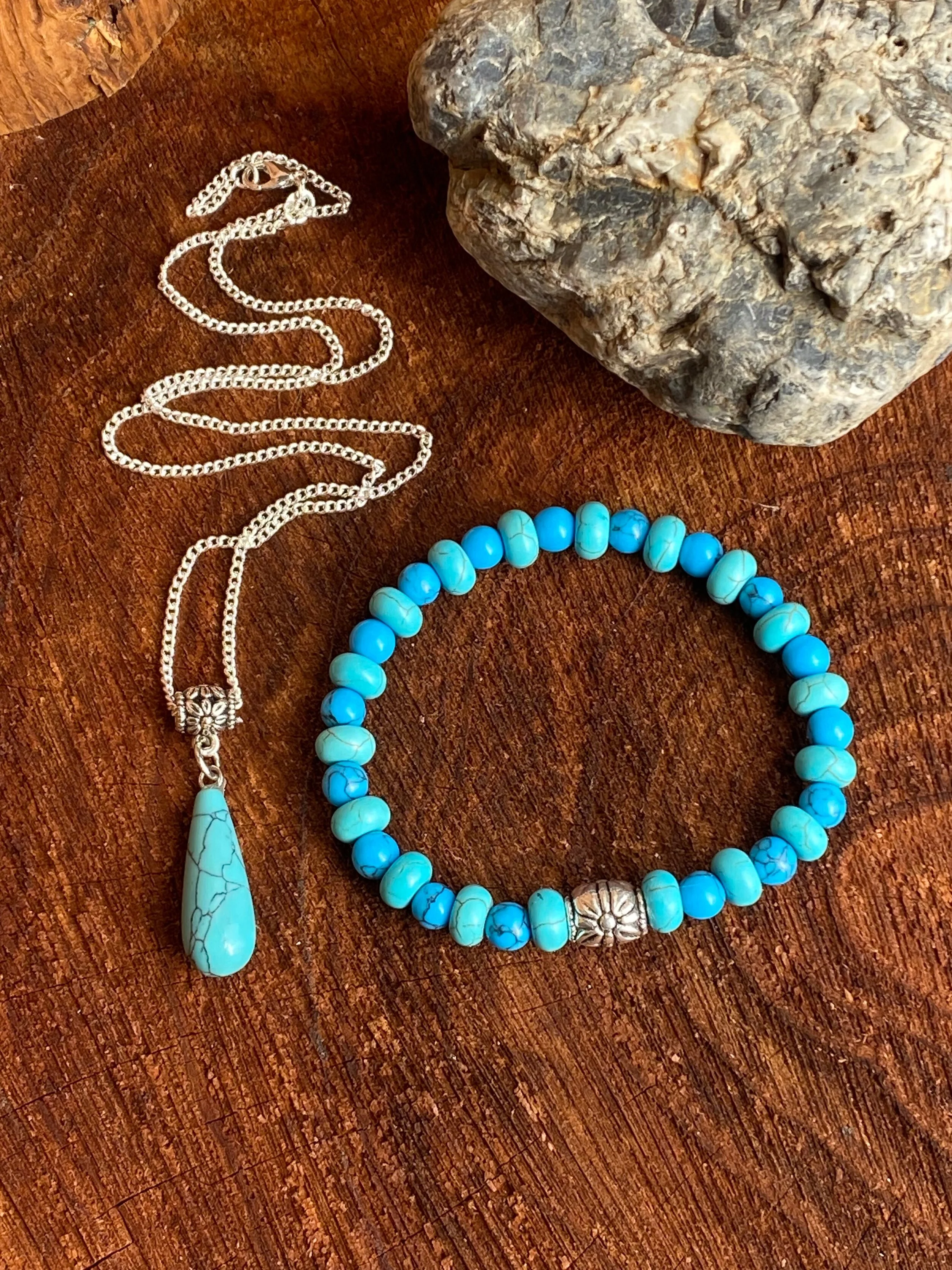 Blue Howlite Drop Necklace with Bracelet for Stress Relief