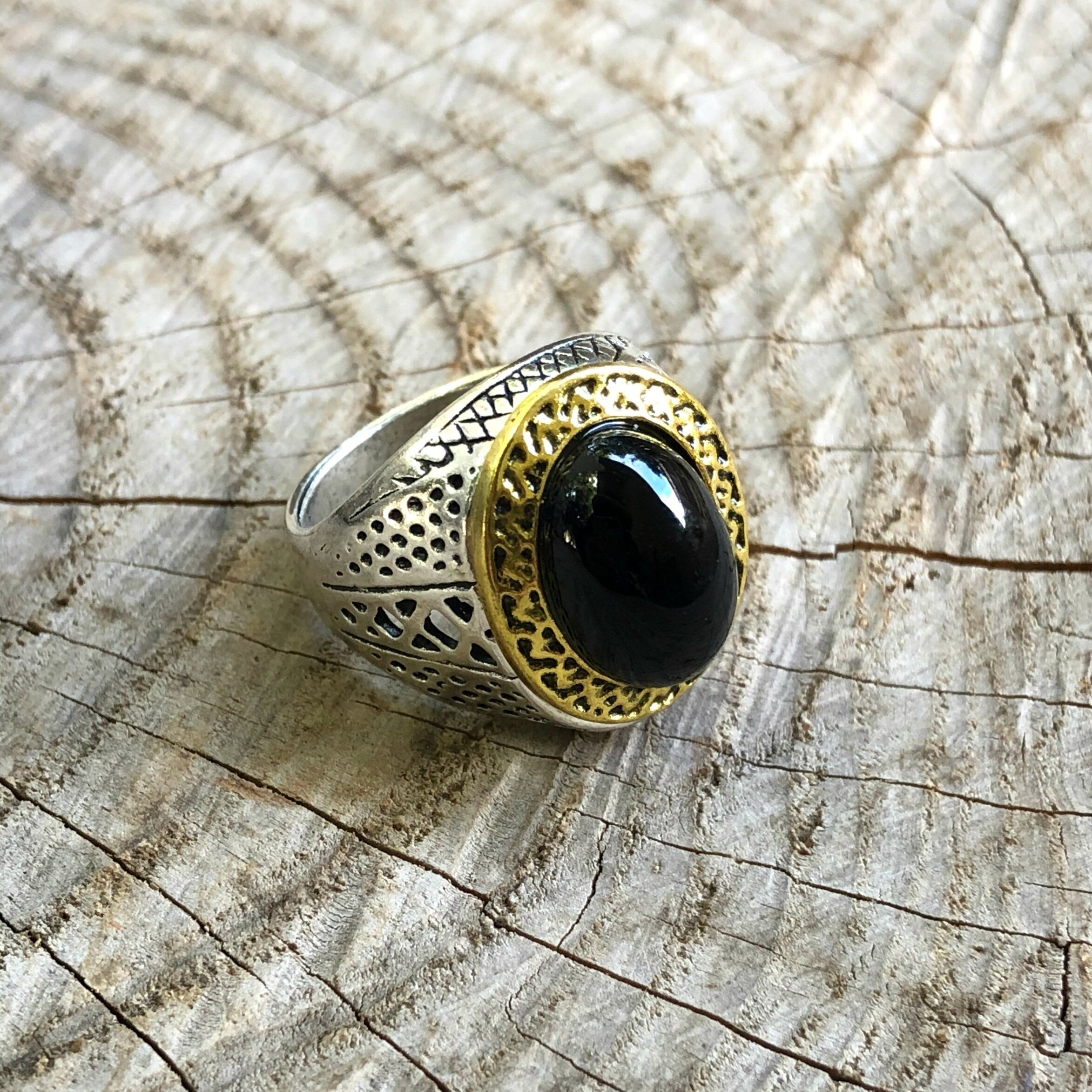 Antique Black Stone Ring - R234