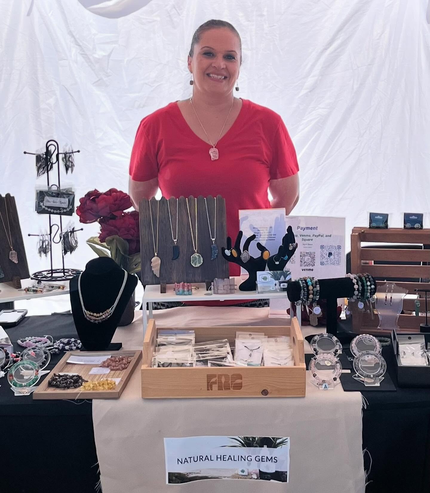 Handmade and handcrafted jewelry, focused on the healing aspects of gemstones 🙌🏼#naturalhealinggems #aprilblecksnaturalhealinggems #dreamsdocometrue #shopsmallbusiness #supportsmallbusiness