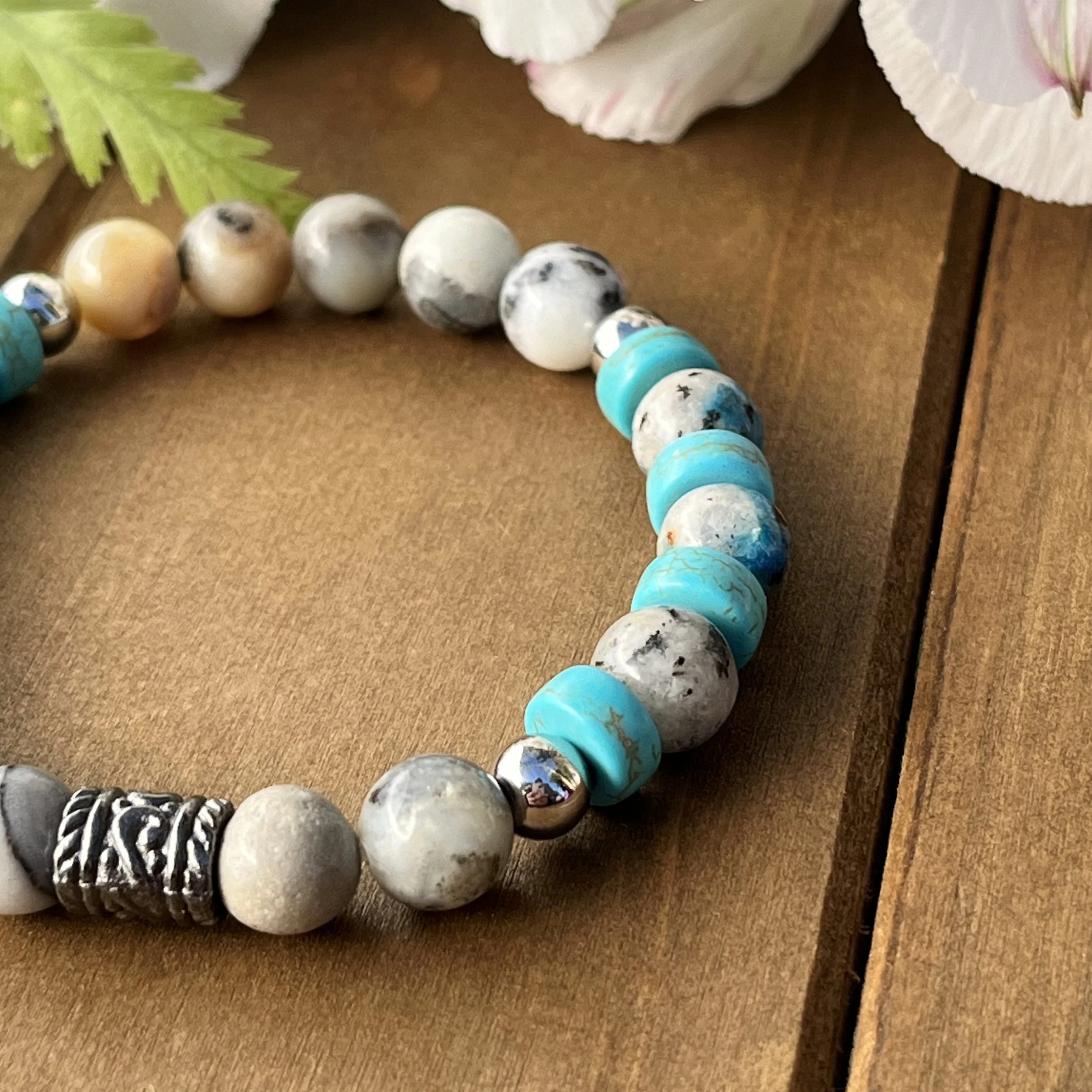 K2 Stone with Howlite and Amazonite healing bracelet