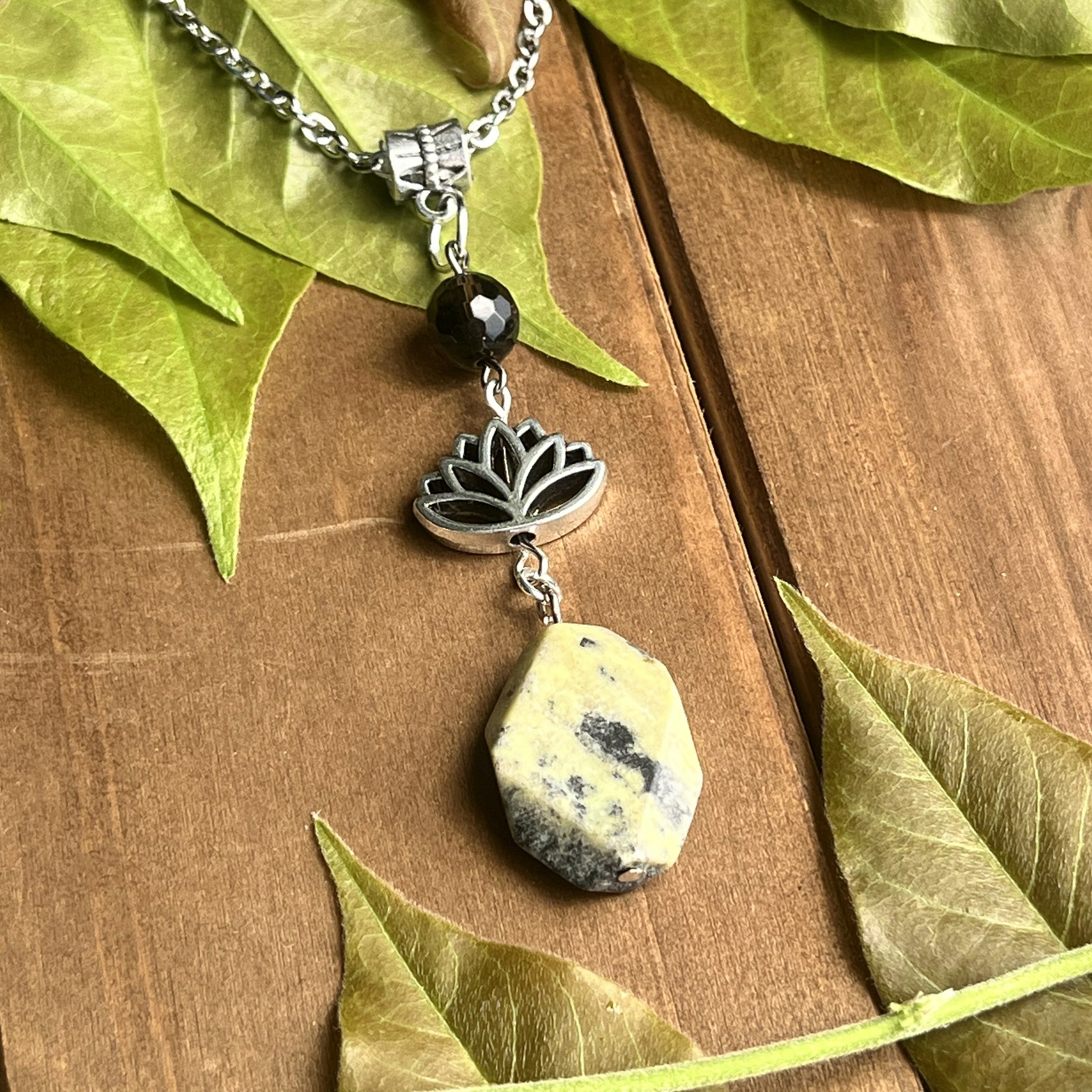 serpentine and smoky quartz necklace
