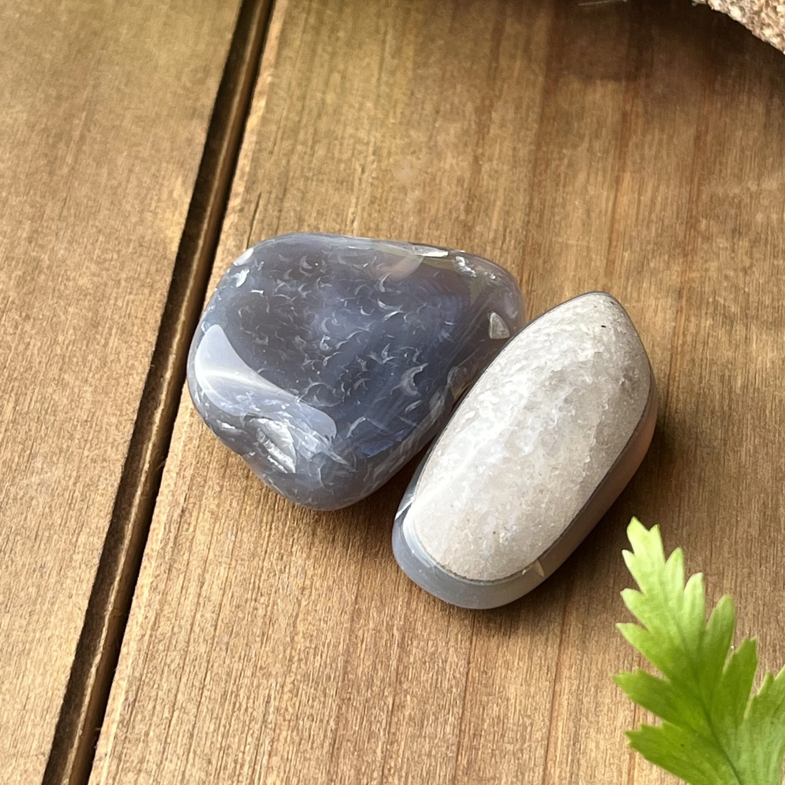 Gray Agate healing gemstones