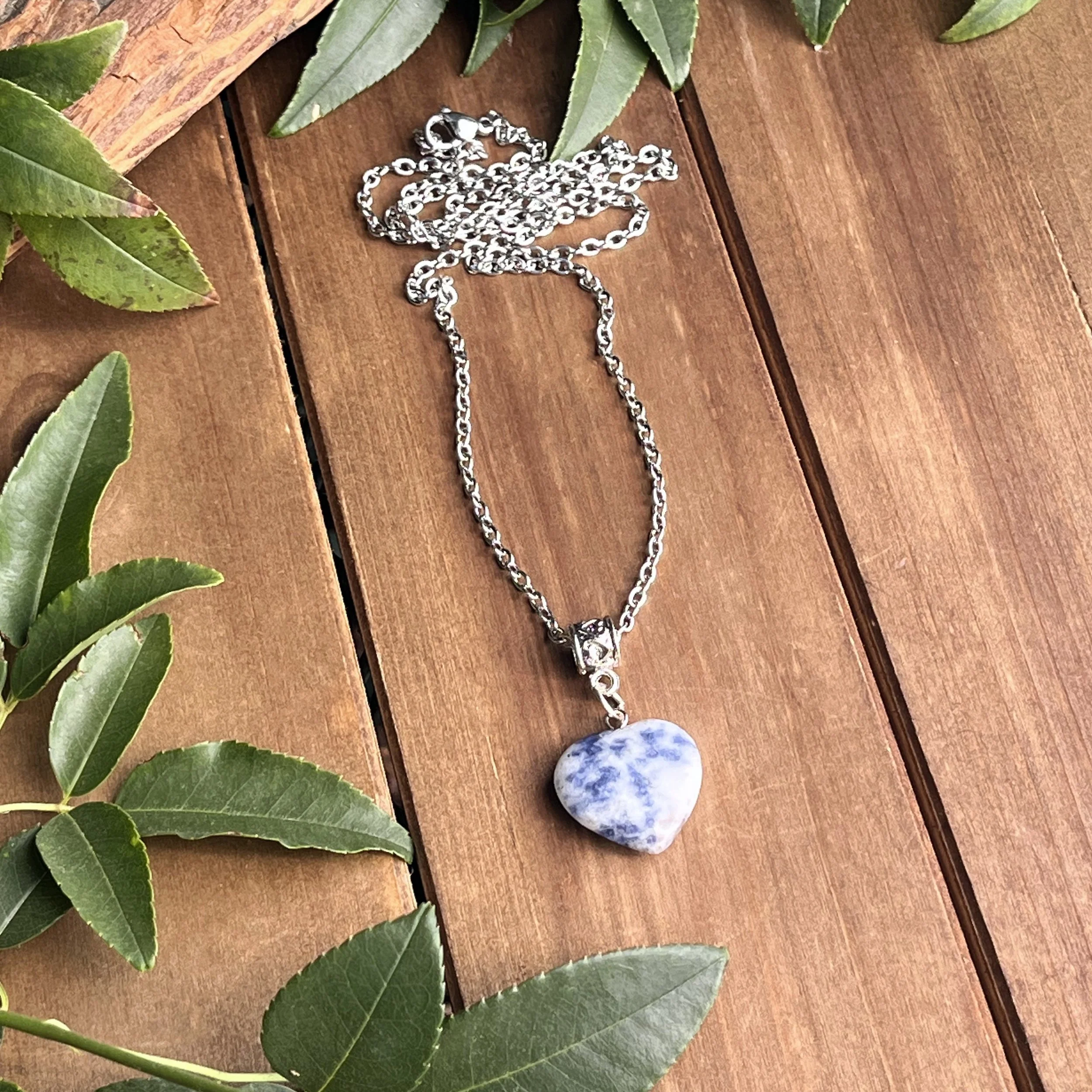 sodalite healing necklace