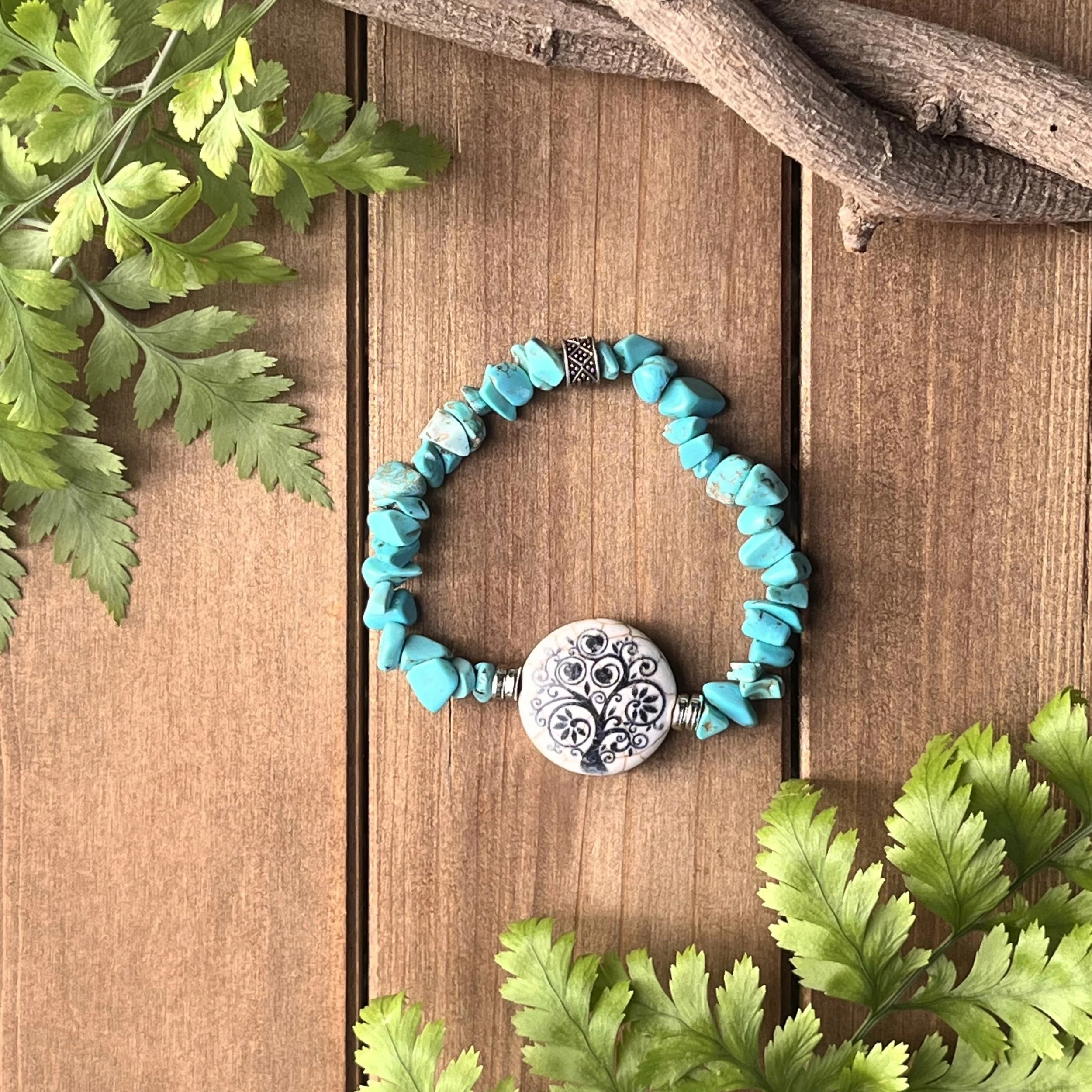 Turquoise Howlite Tree of Life Chip Bracelet