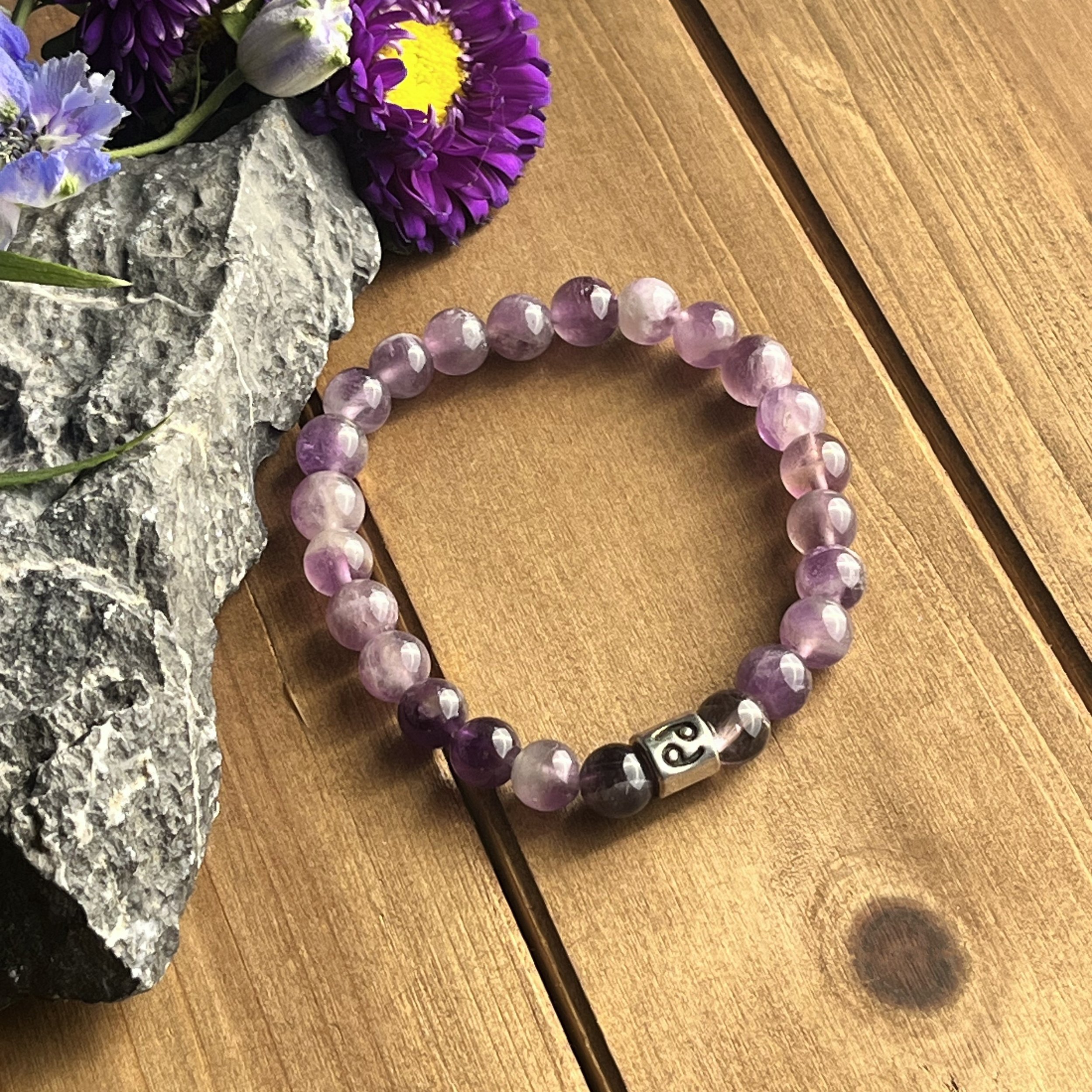 Amethyst bracelet for Cancer zodiac