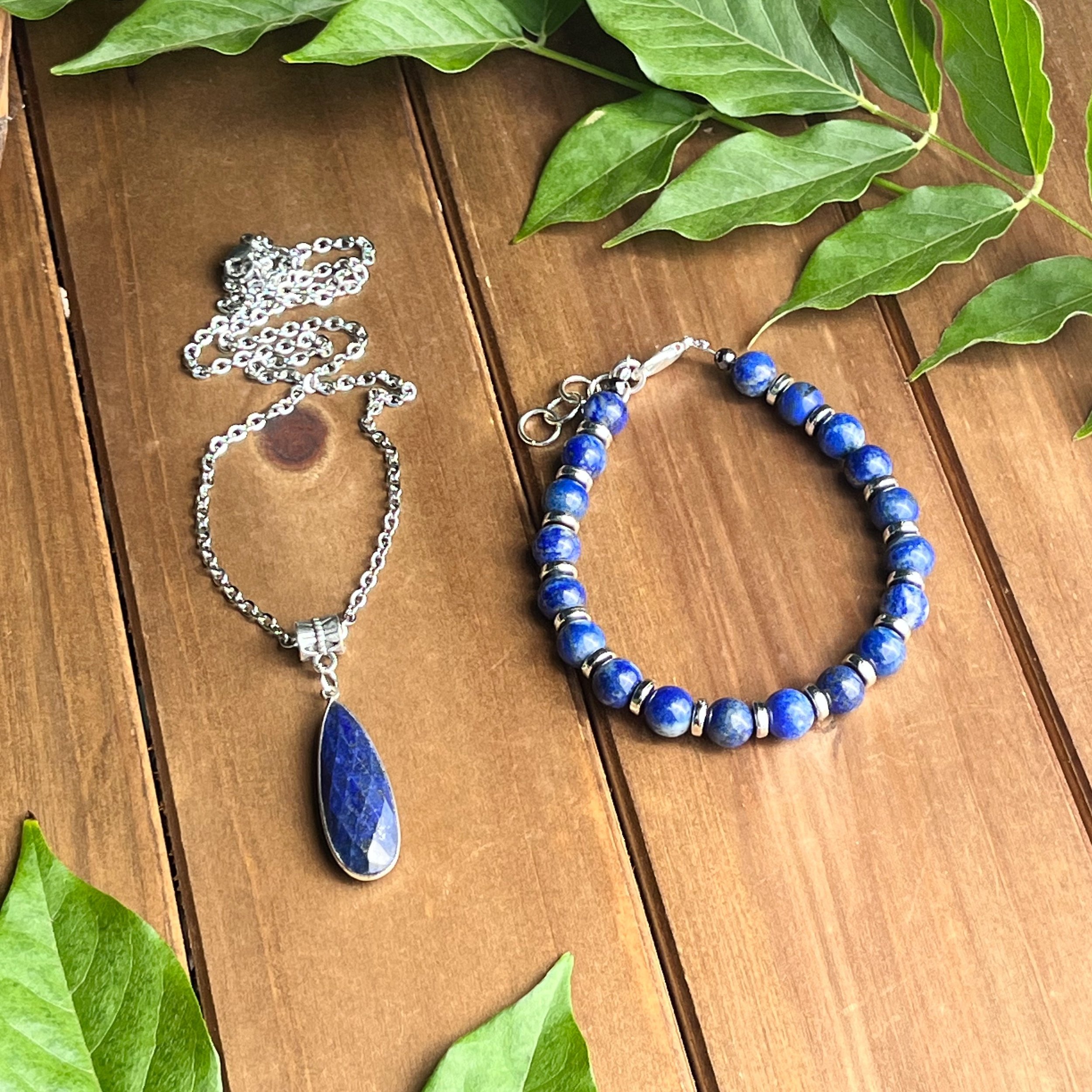 dark blue gemstone jewelry set