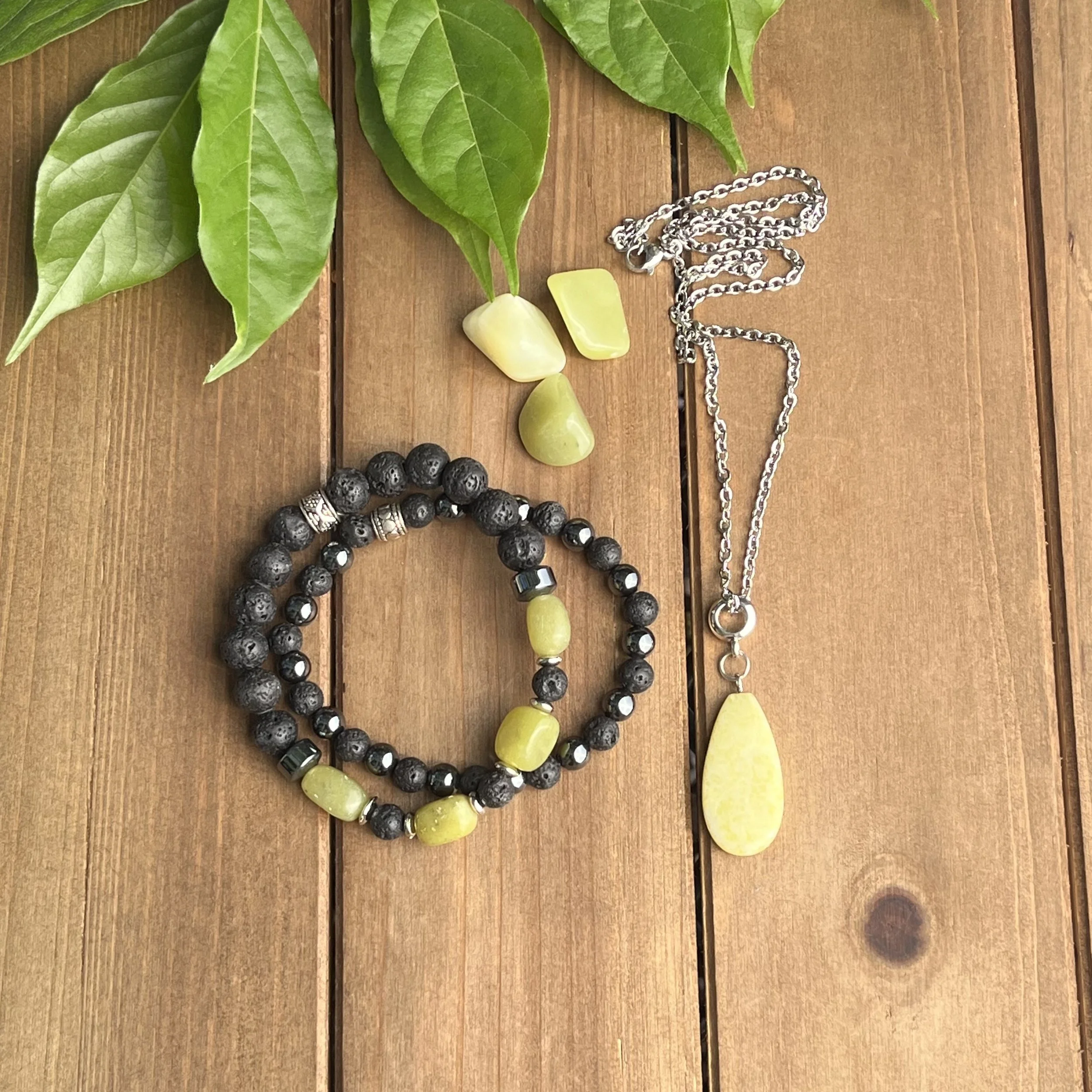 Serpentine healing jewelry set