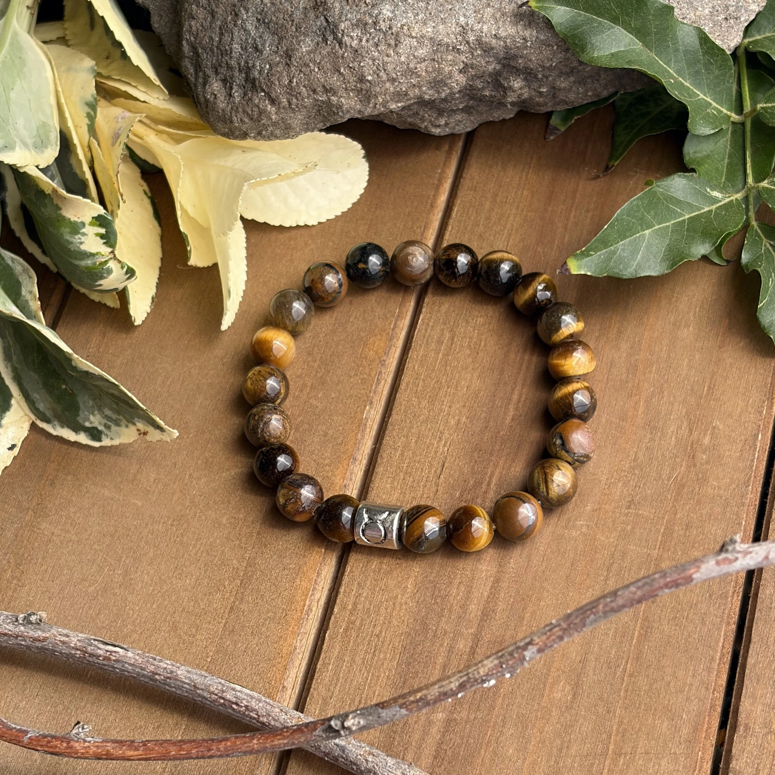 Taurus gemstone bracelet for protection