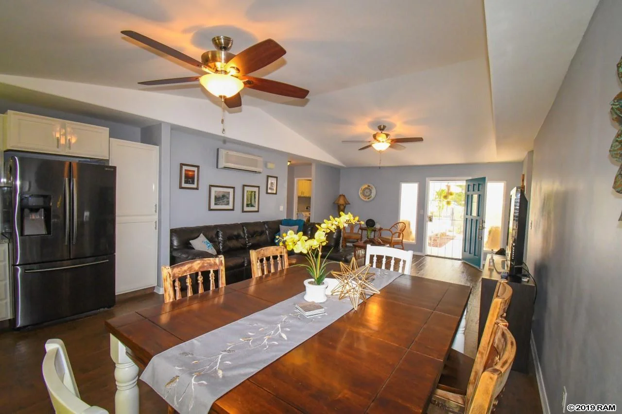 maui379164-2.jpg