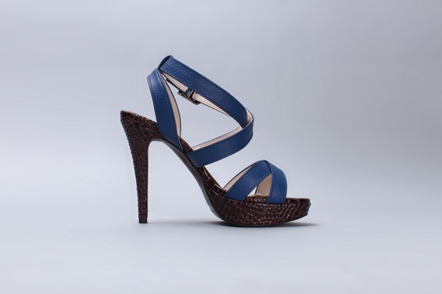 sandals-blue-shoes-strap-shoe-40377.jpeg