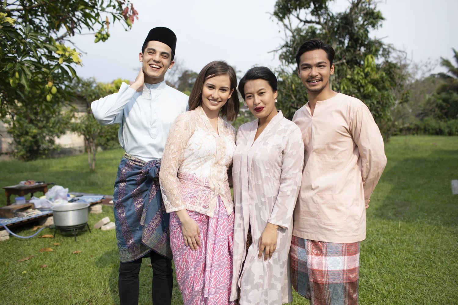 Experience Modern Kampung Vibes With Kylez By Syafiq Kyle For Zalora 2019 Raya Collection Thread By Zalora Malaysia