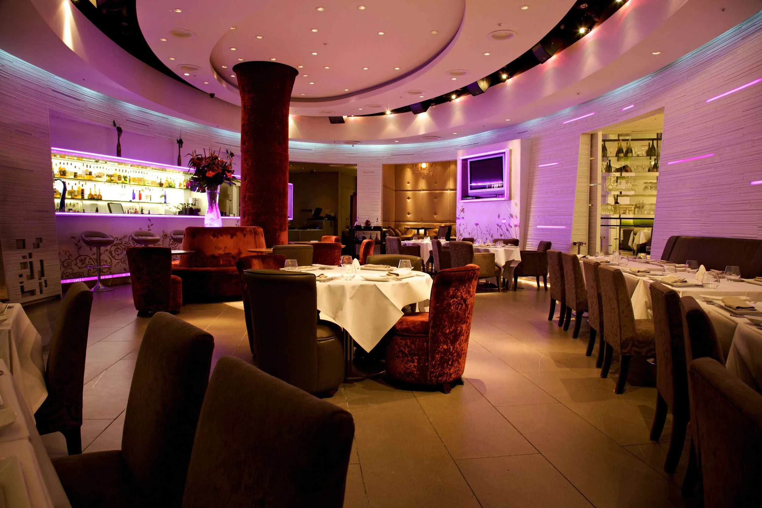 Noura Lounge Main.jpg