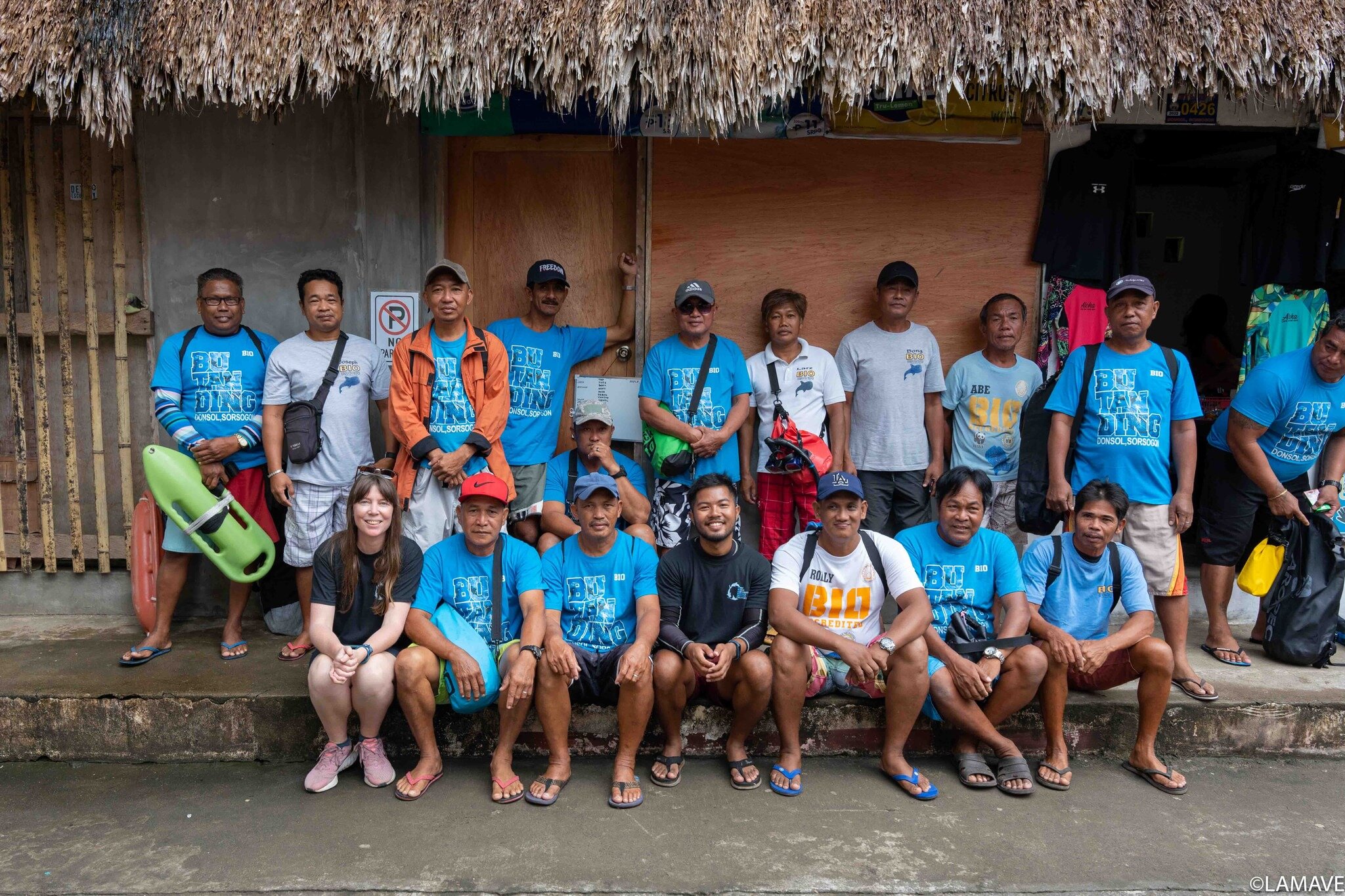 Reunited with the Butanding Interaction Officers! 🙌🏽 After a three-year hiatus because of the pandemic, our Whale Shark Research and Conservation Project in Donsol has been in full swing throughout this year's whale shark tourism season. 💙

Led by