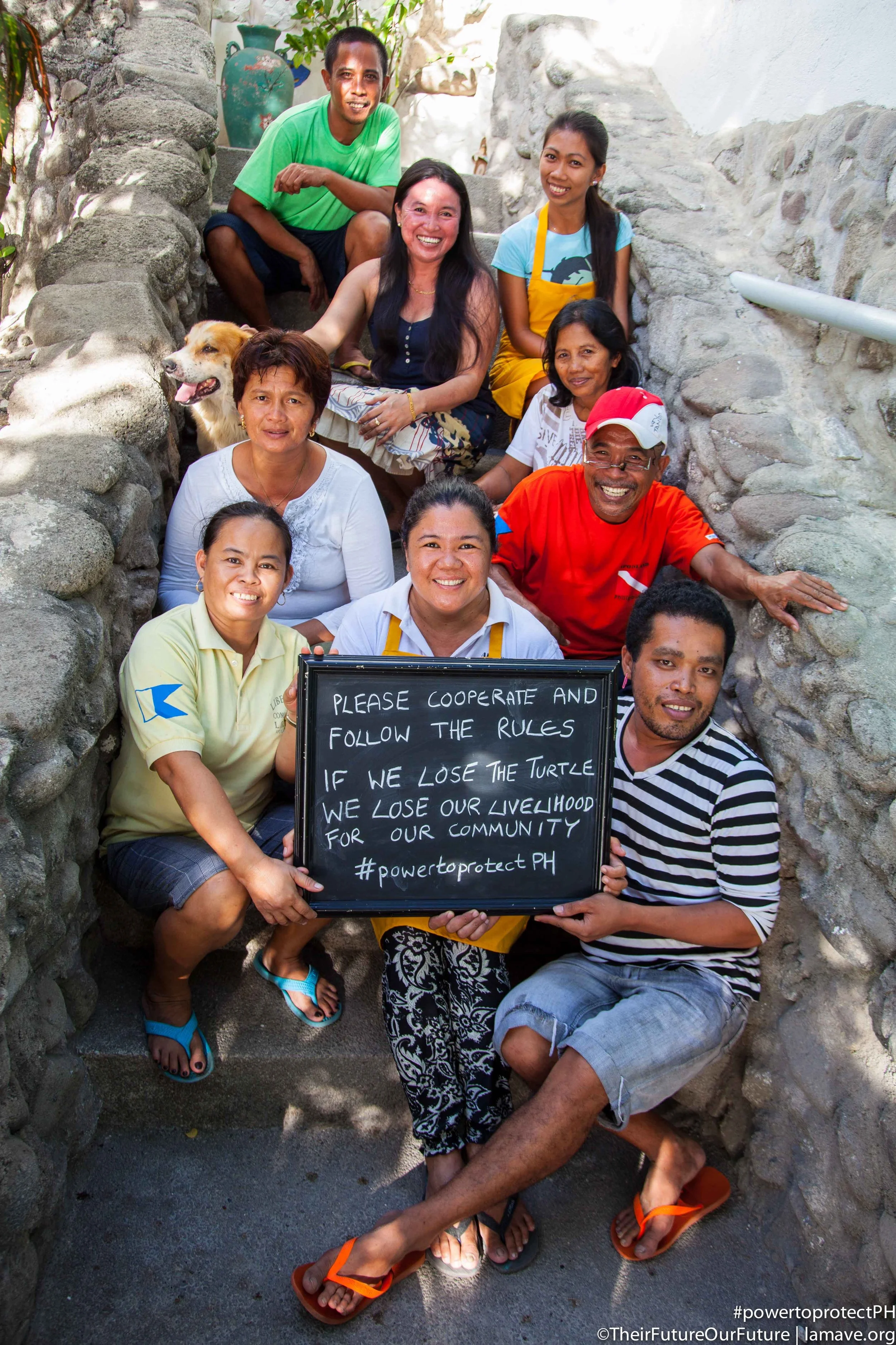  Apo Island community members 