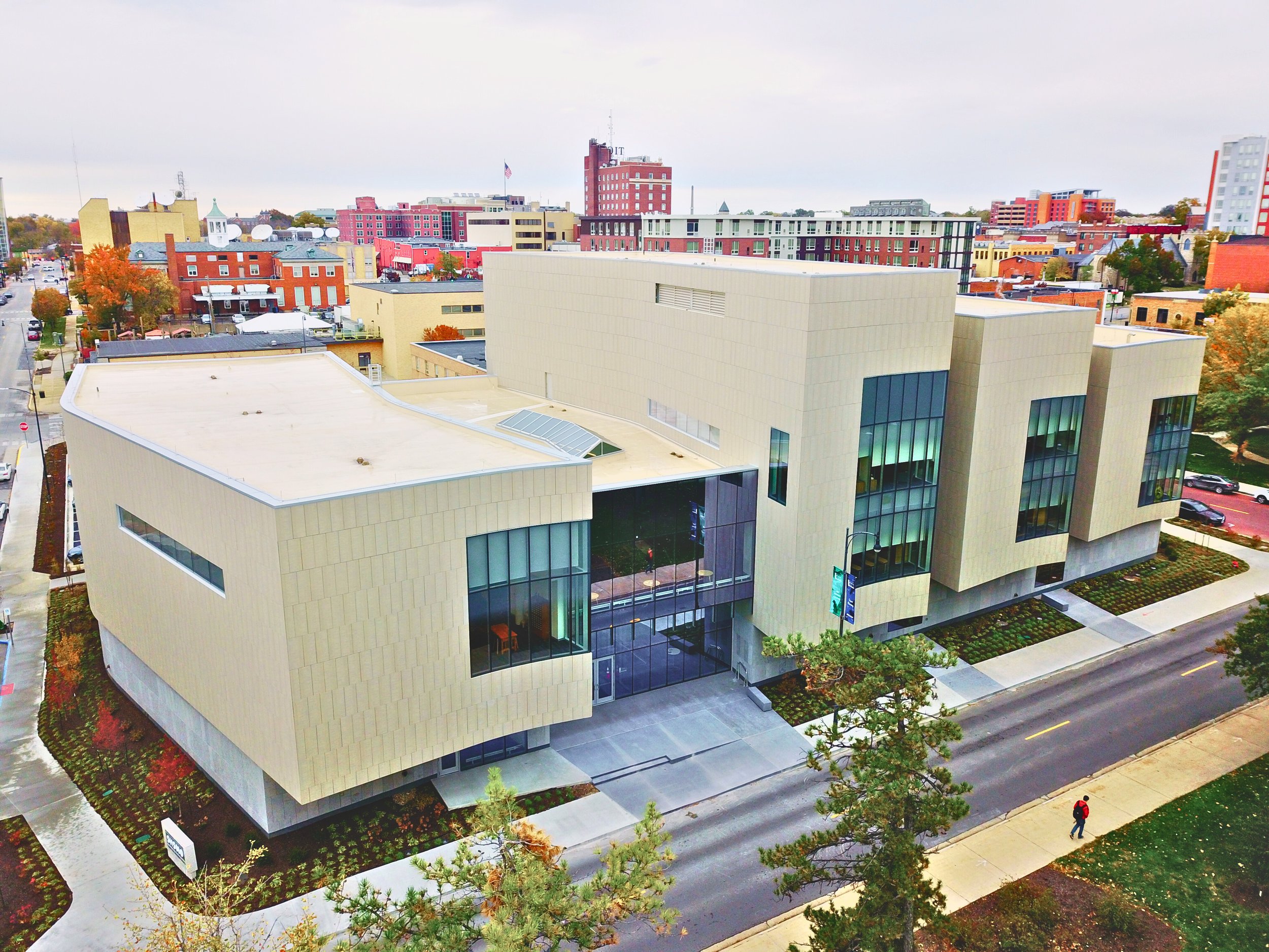THE STATE HISTORICAL SOCIETY OF MISSOURI