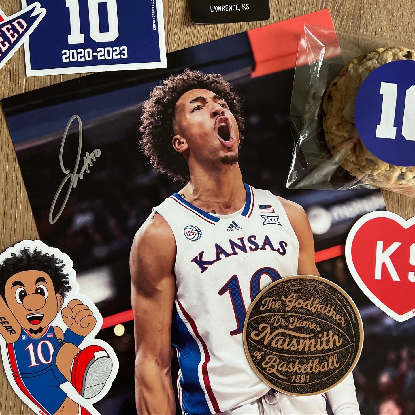 THE CHAMP! 🏀 #rockchalk
&mdash;
Jazzed to be a small part of this special day for @thejalenwilson over at the @thenaismithhouse in Lawrence!
&mdash;
THANK YOU to @ccscookiecompany for being a community LEADER and taking care of ALL the PEOPLE! ❤️
&m