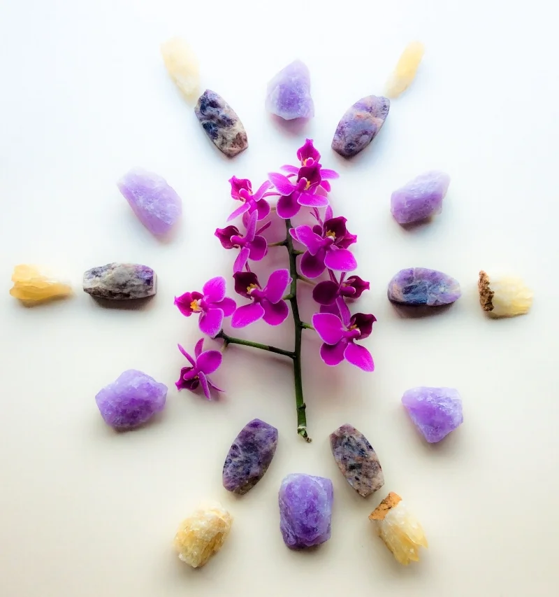 amethyst with flowers.jpg