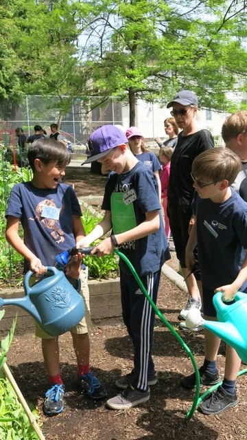 gardenbuddies2017_1.jpg