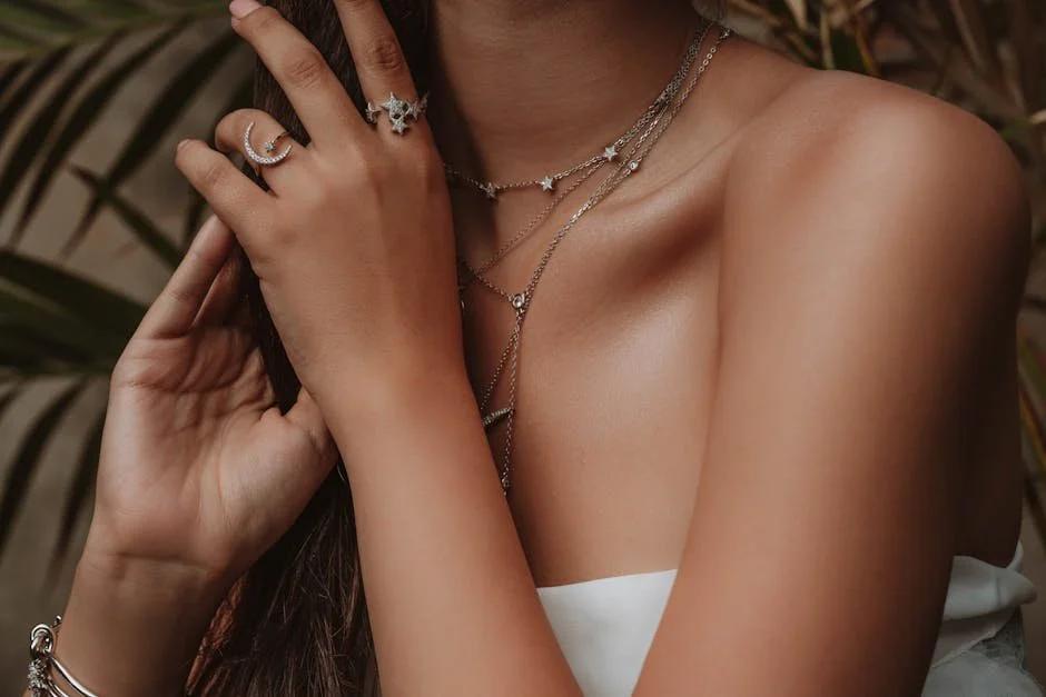 Can Everyday Wear Impact the Brilliance of Moissanite?