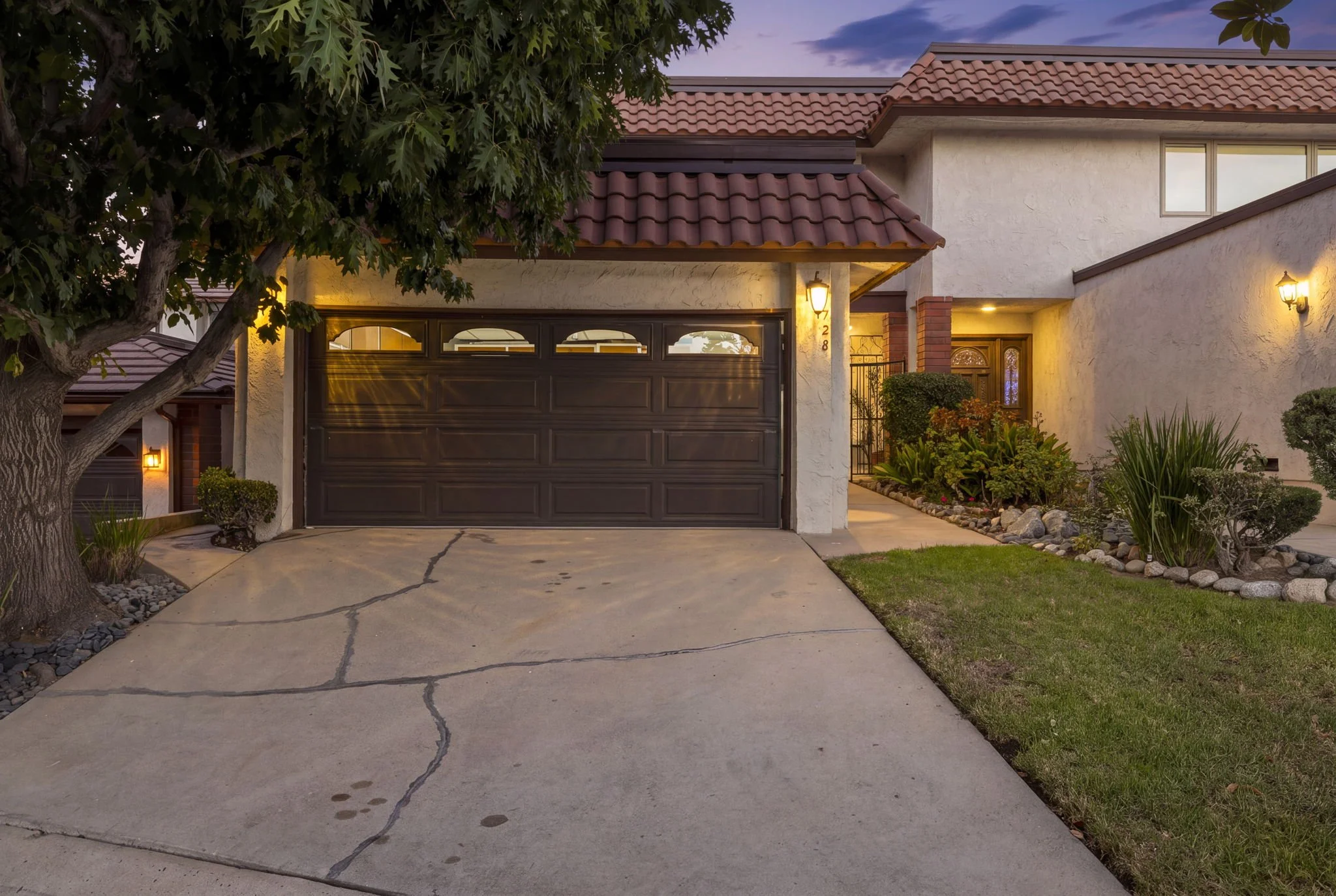 1-web-or-mls-381A2644-Twilight Flash — Standard.jpg
