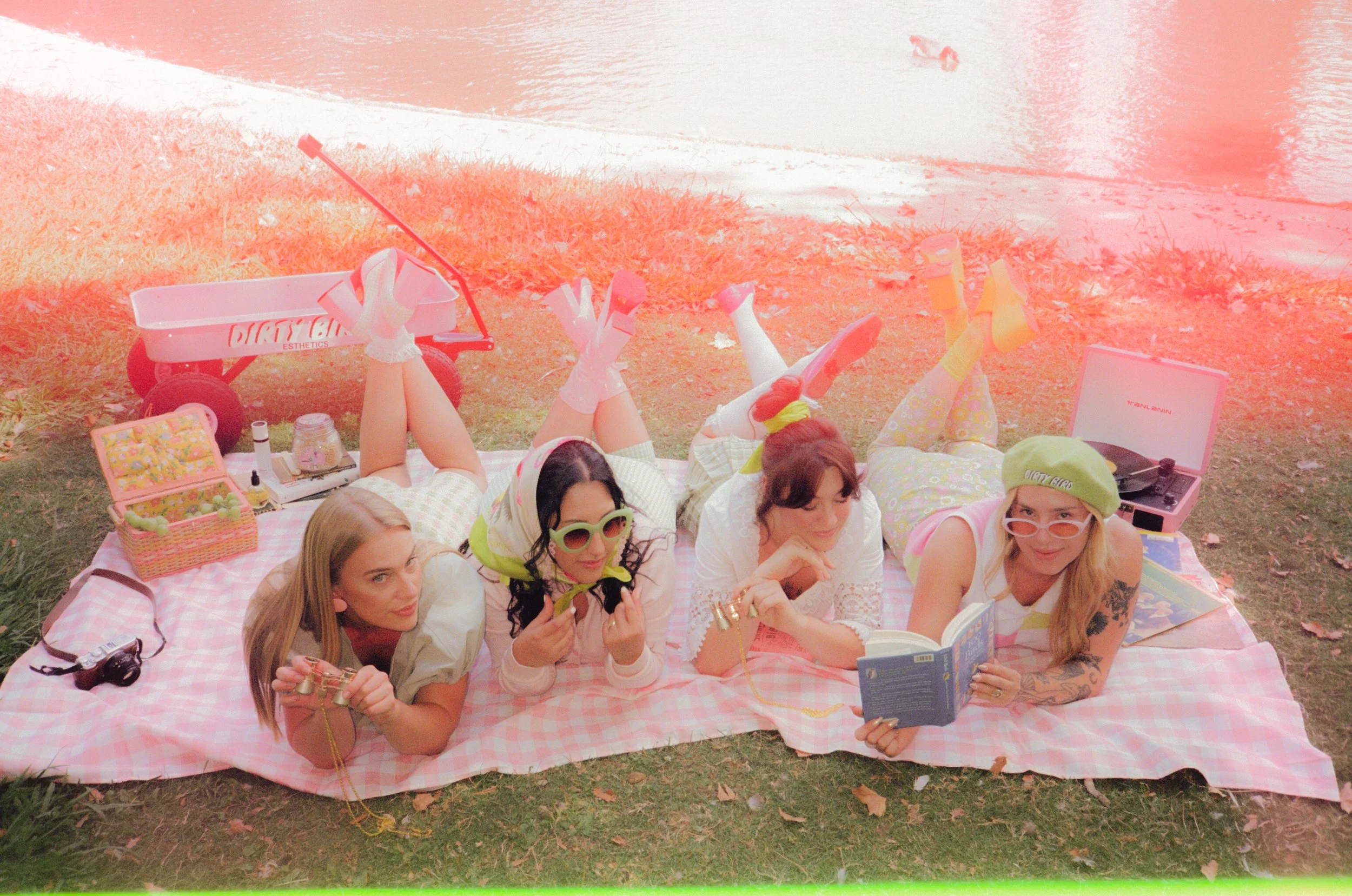 Dirty Bird Goes Bird Watching Film 62.jpg