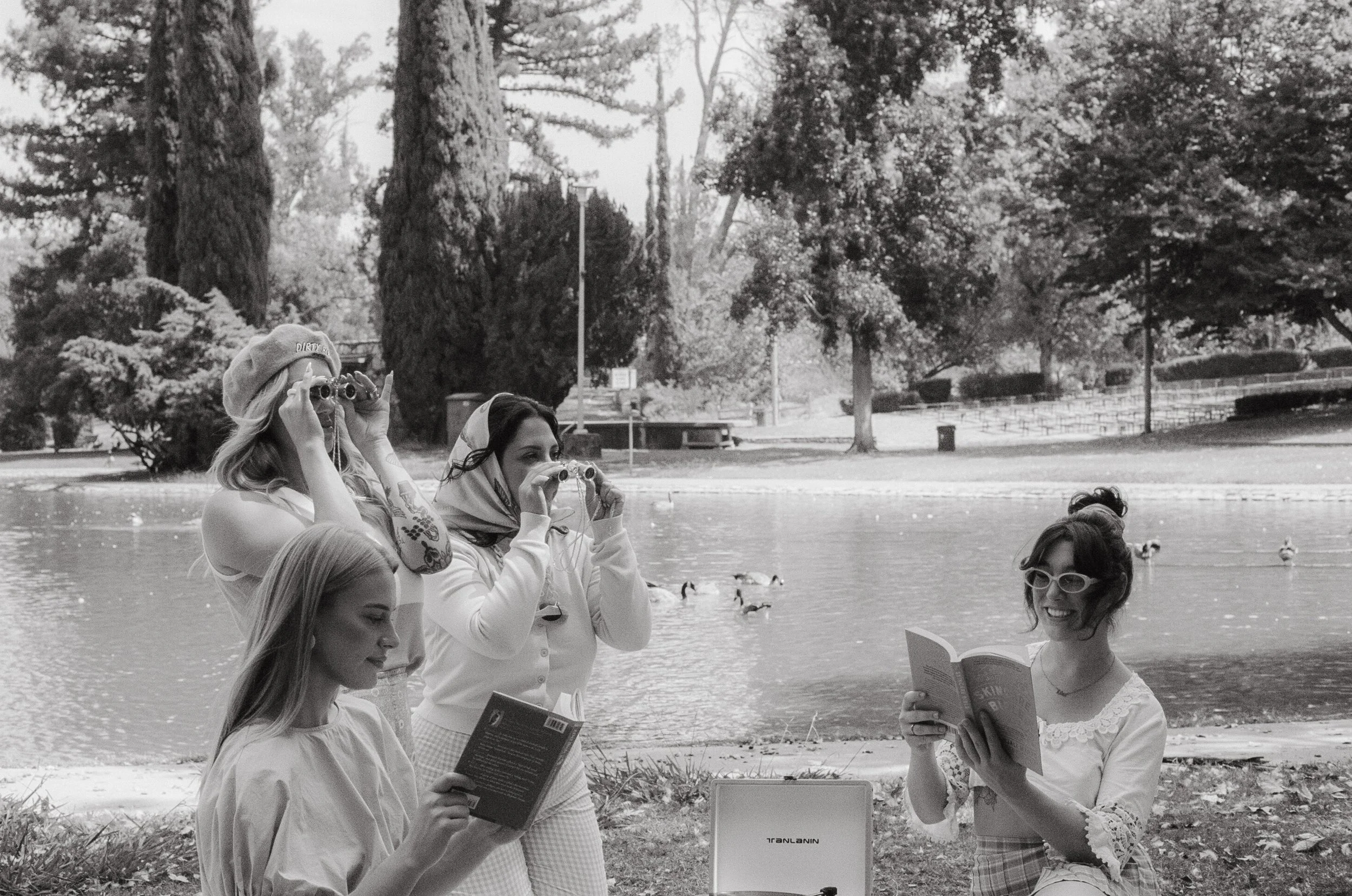 Dirty Bird Goes Bird Watching Film 155.jpg