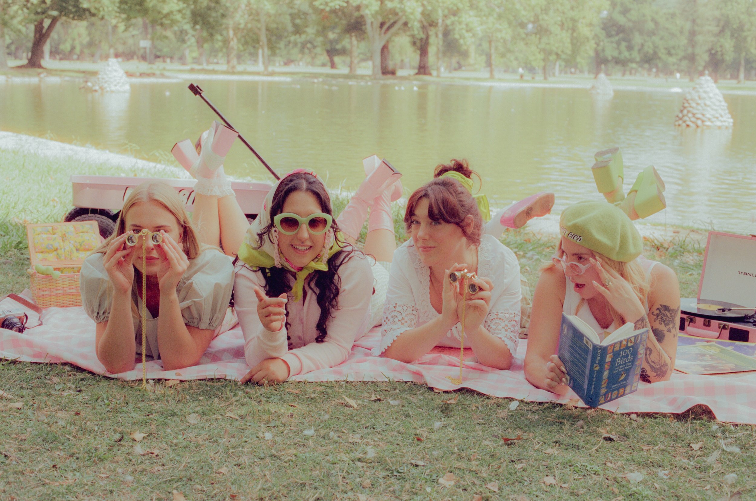 Dirty Bird Goes Bird Watching Film 160.jpg