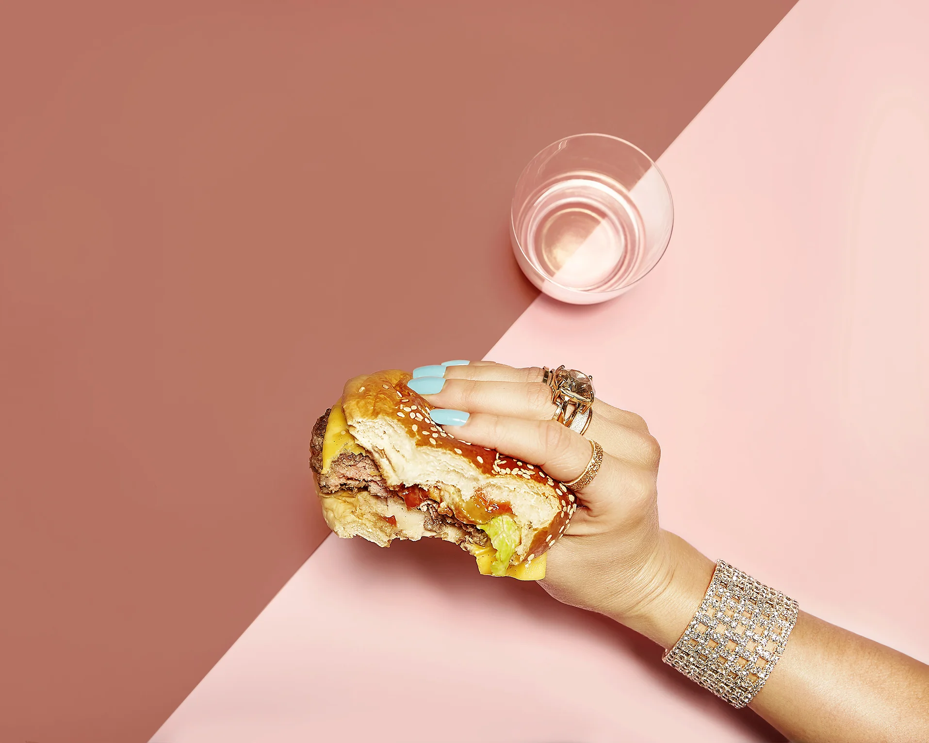 670_CHAPEL_BRANDING_SHOOT_2017_2597_FINAL_Buger_.jpg