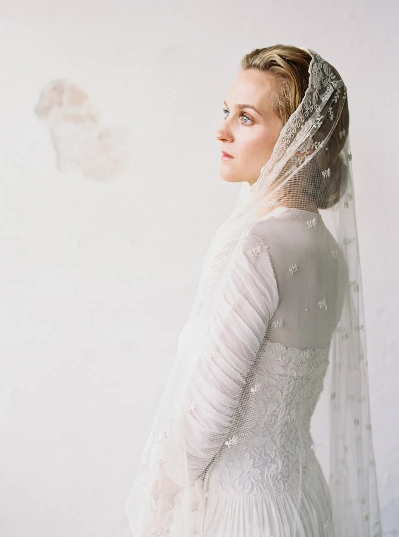 timeless-bridal-inspiration-denver-colorado-contax-645-2-min.jpg