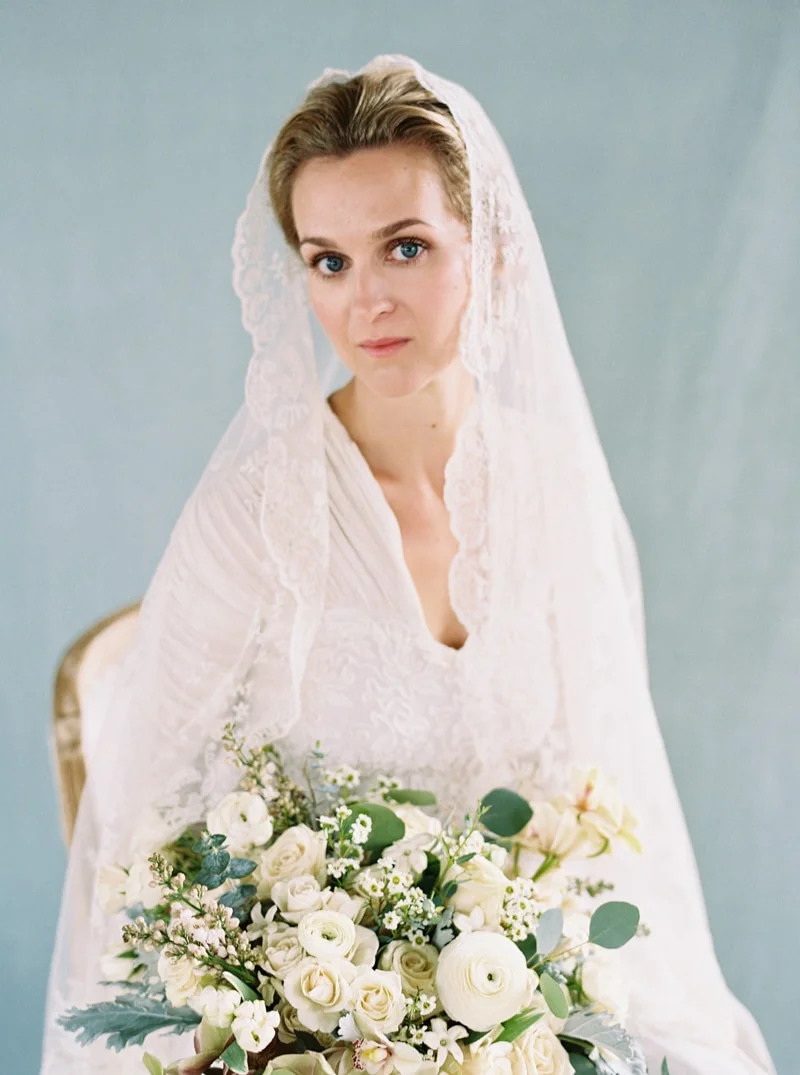 timeless-bridal-inspiration-denver-colorado-contax-645-6-min.jpg