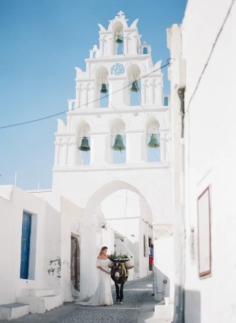 santorini-village-bohemian-wedding-inspiration-25-min.jpg