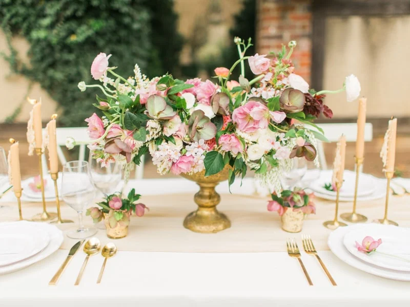 agecroft-hall-richmond-virginia-wedding-inspiration-17-min.jpg