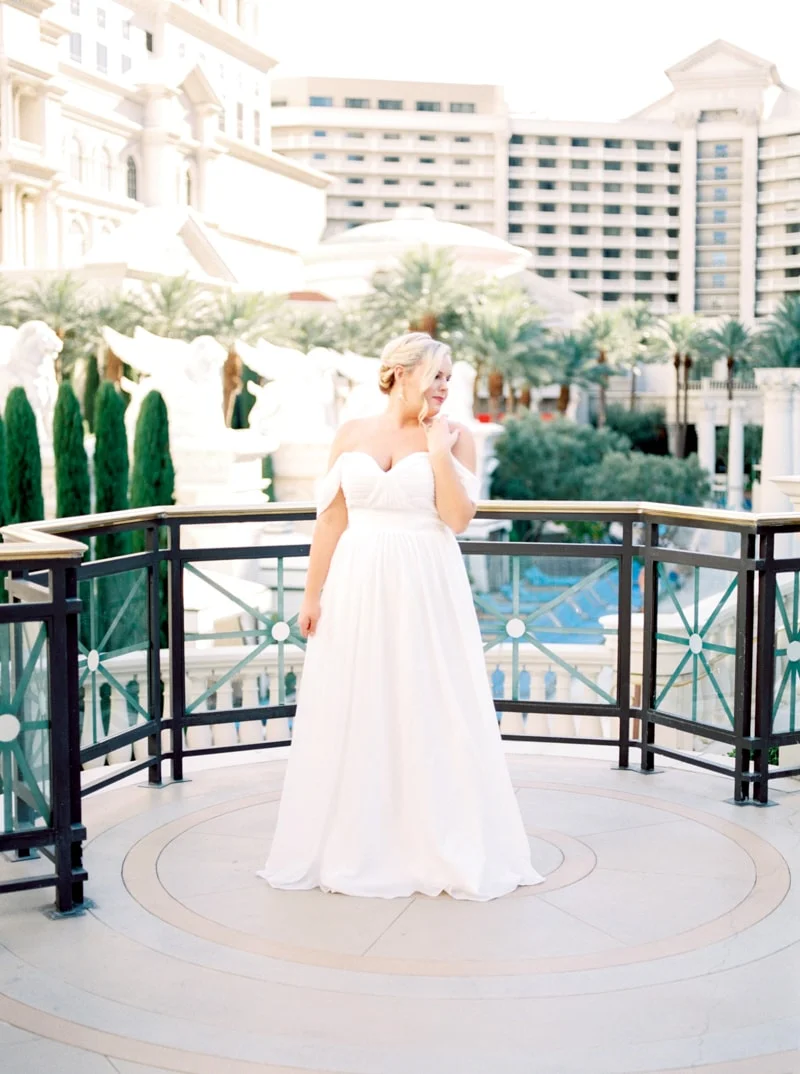 caesar-palace-las-vegas-bridal-portraits-9-min.jpg