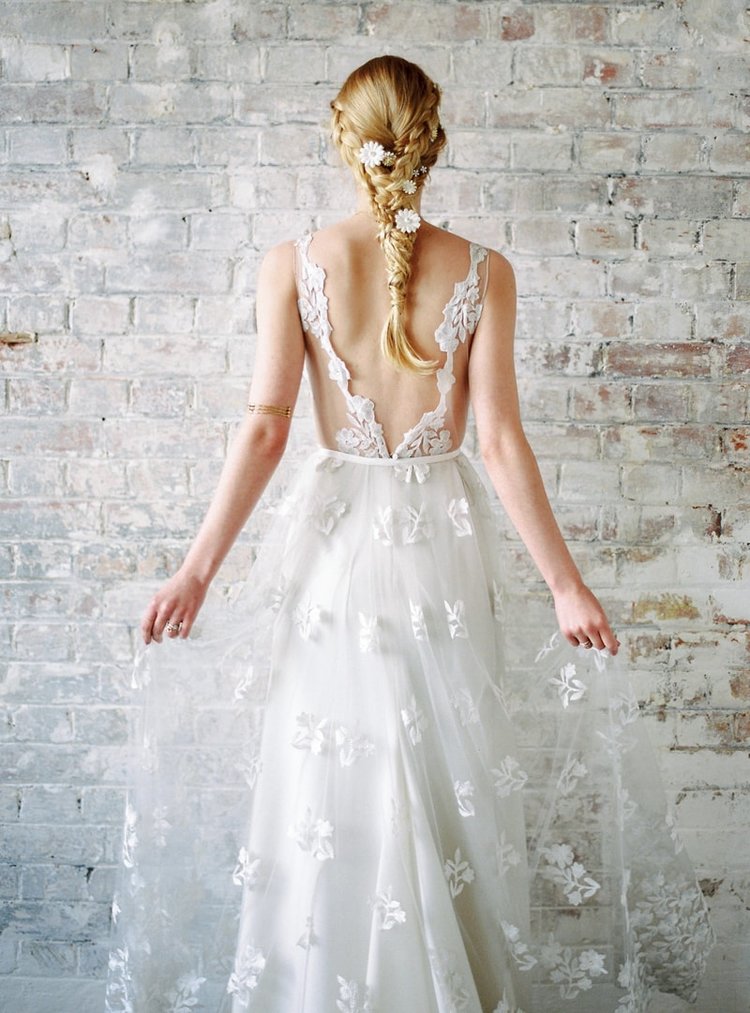 Light and Dark Bridal Inspiration — Destination Wedding Blog, Honeymoon ...