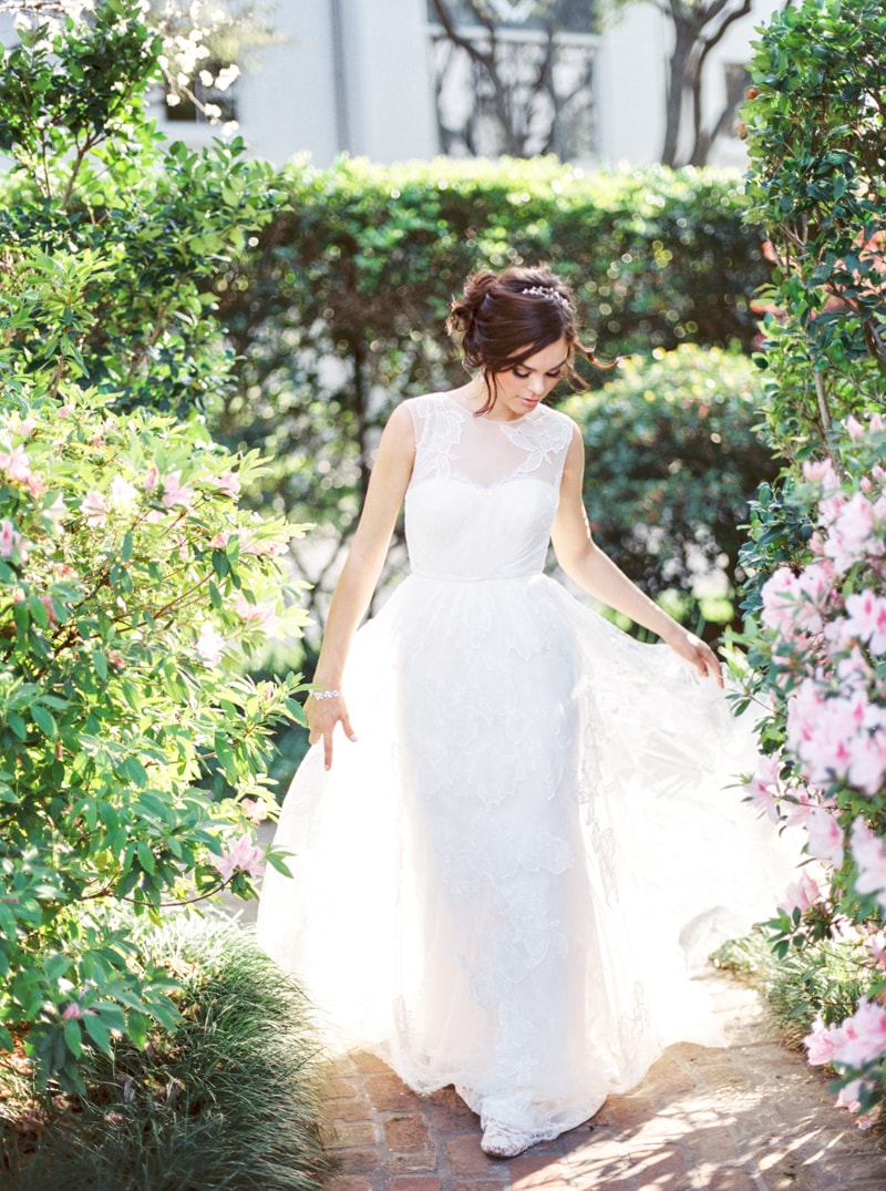 Garden Wedding Inspiration in Houston — Destination Wedding Blog ...