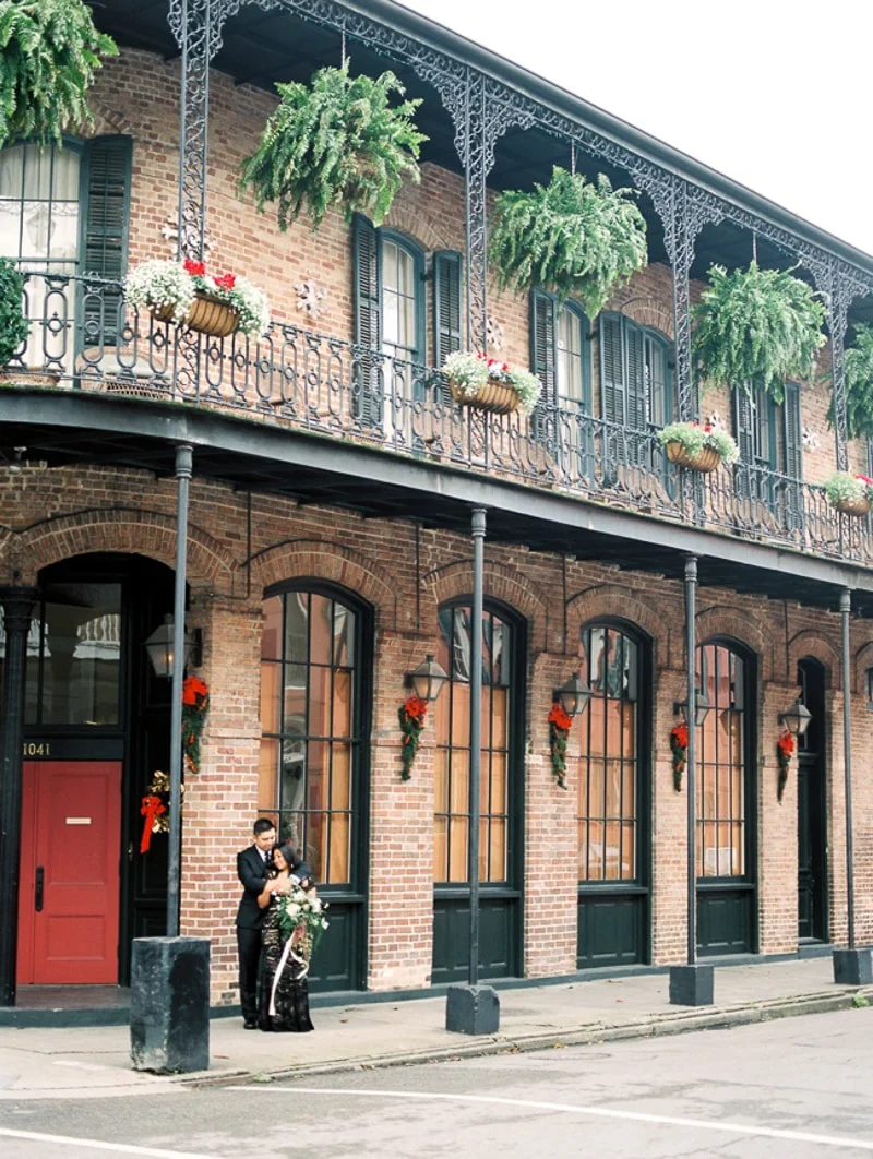 new-orleans-wedding-anniversary-shoot-trendy-bride-12-min.jpg
