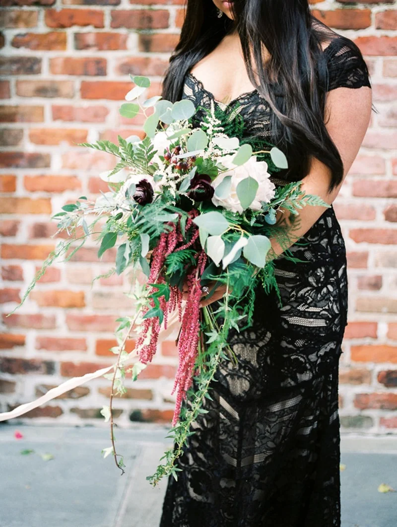 new-orleans-wedding-anniversary-shoot-trendy-bride-3-min.jpg