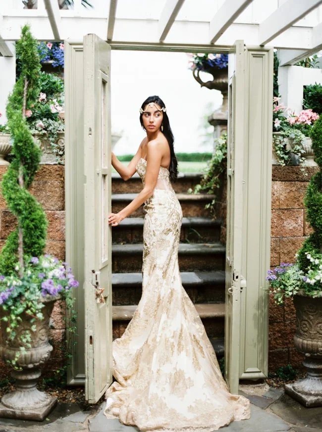 watson-house-garden-wedding-shoot-12-min.jpg