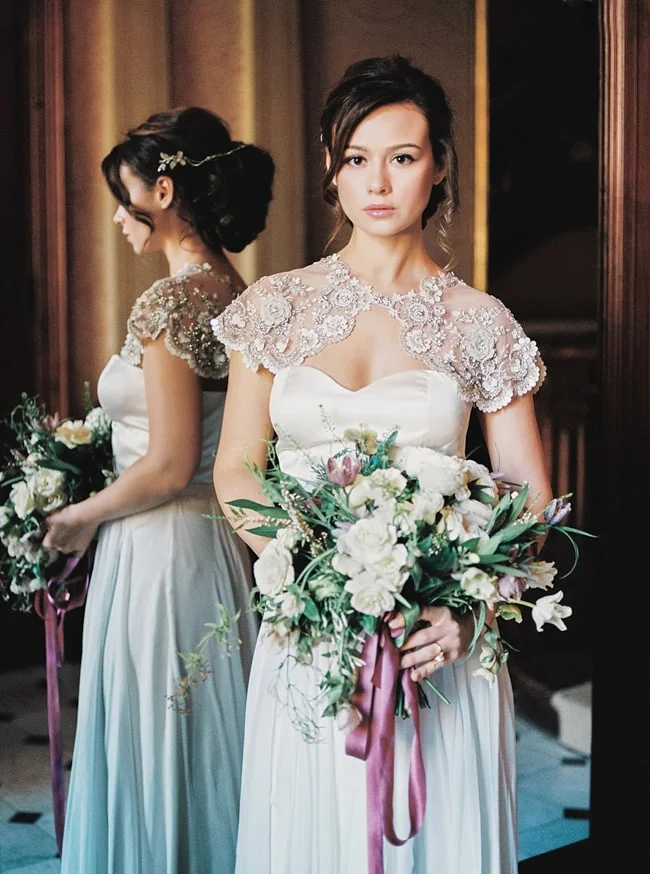minaree-finery-bridal-capelets_-4-min.jpg