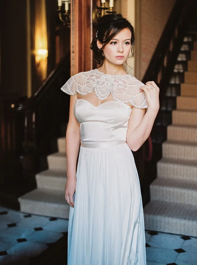 minaree-finery-bridal-capelets_-6-min.jpg