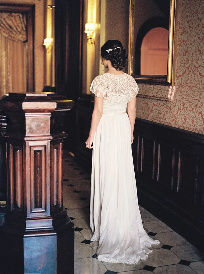 minaree-finery-bridal-capelets_-8-min.jpg