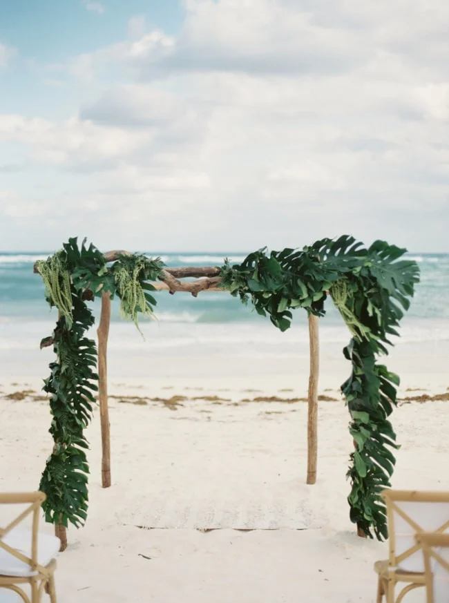 beach-wedding-arches-and-arbors-trendy-bride-4-min.jpg