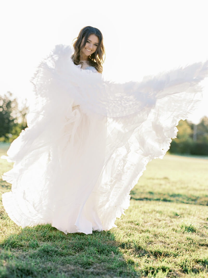 elegant-blue-wedding-inspo-12.jpg